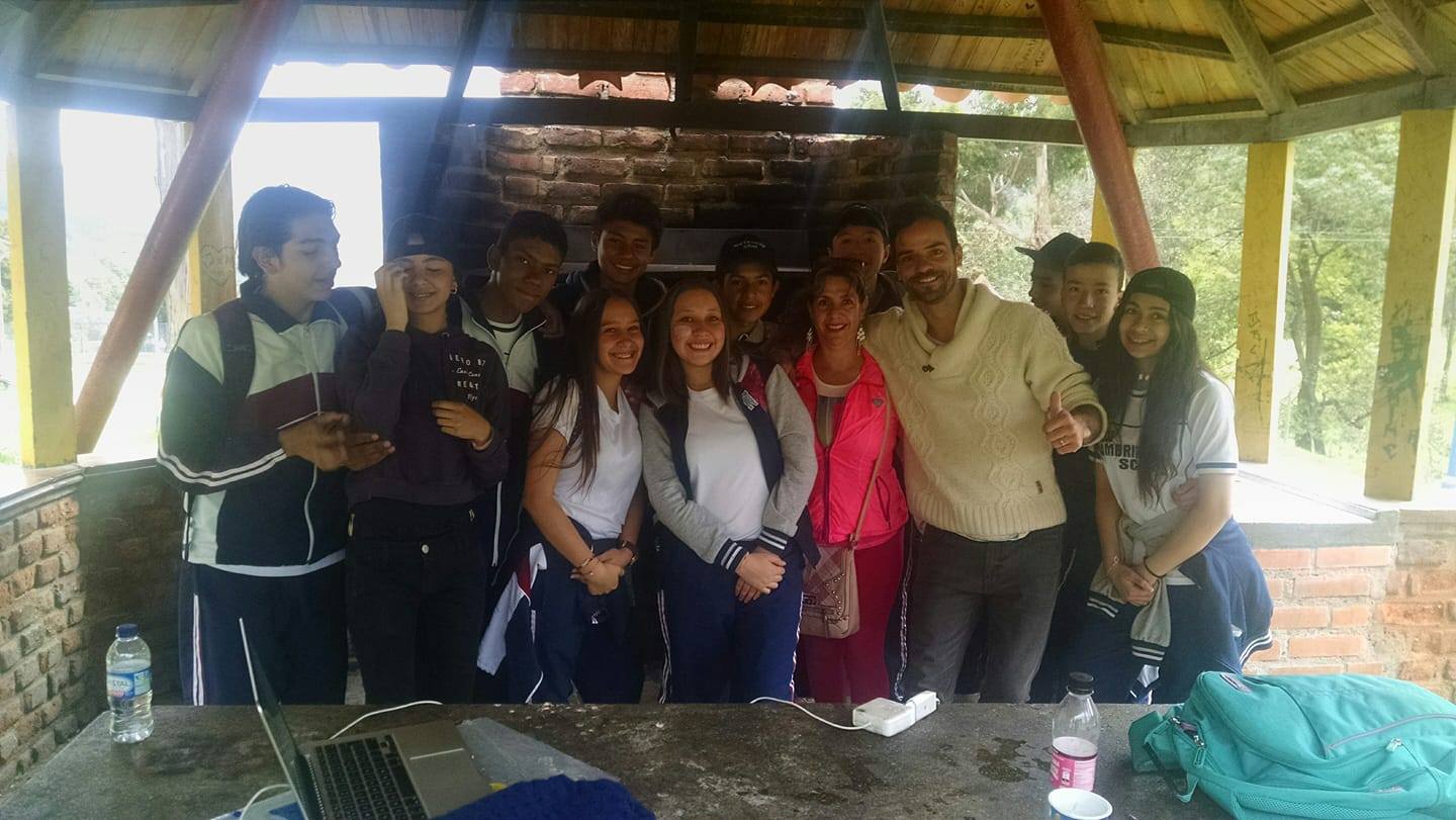 em Pamplona com estudantes de noveno – New Cambridge School